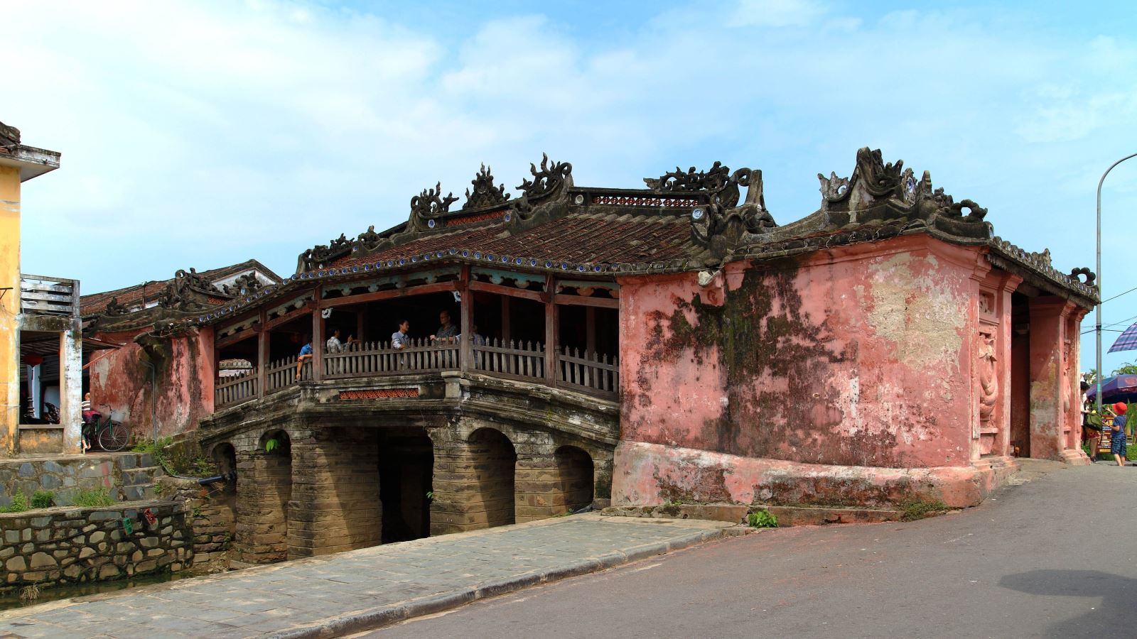 Hanoi - Da Nang - Hoi An - Hue 4 days 3 nights